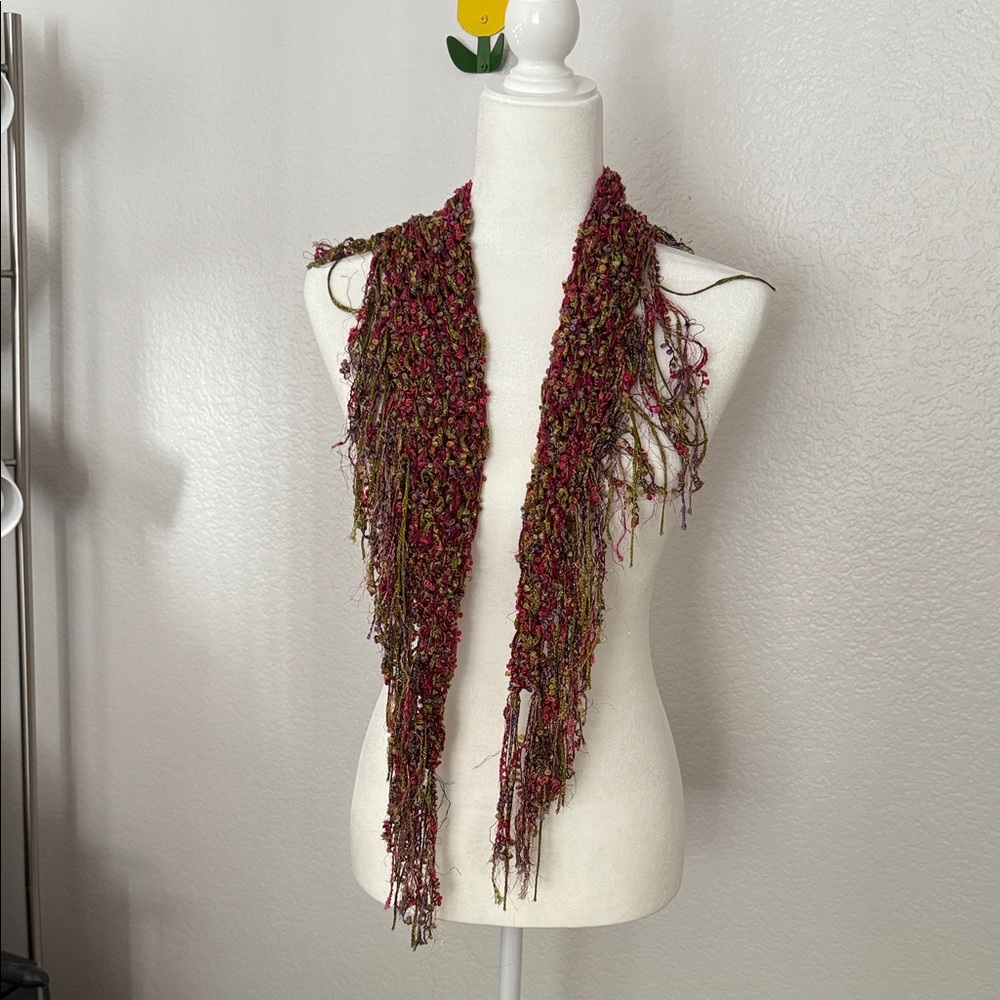 Elegant Multicolor Knit Scarf